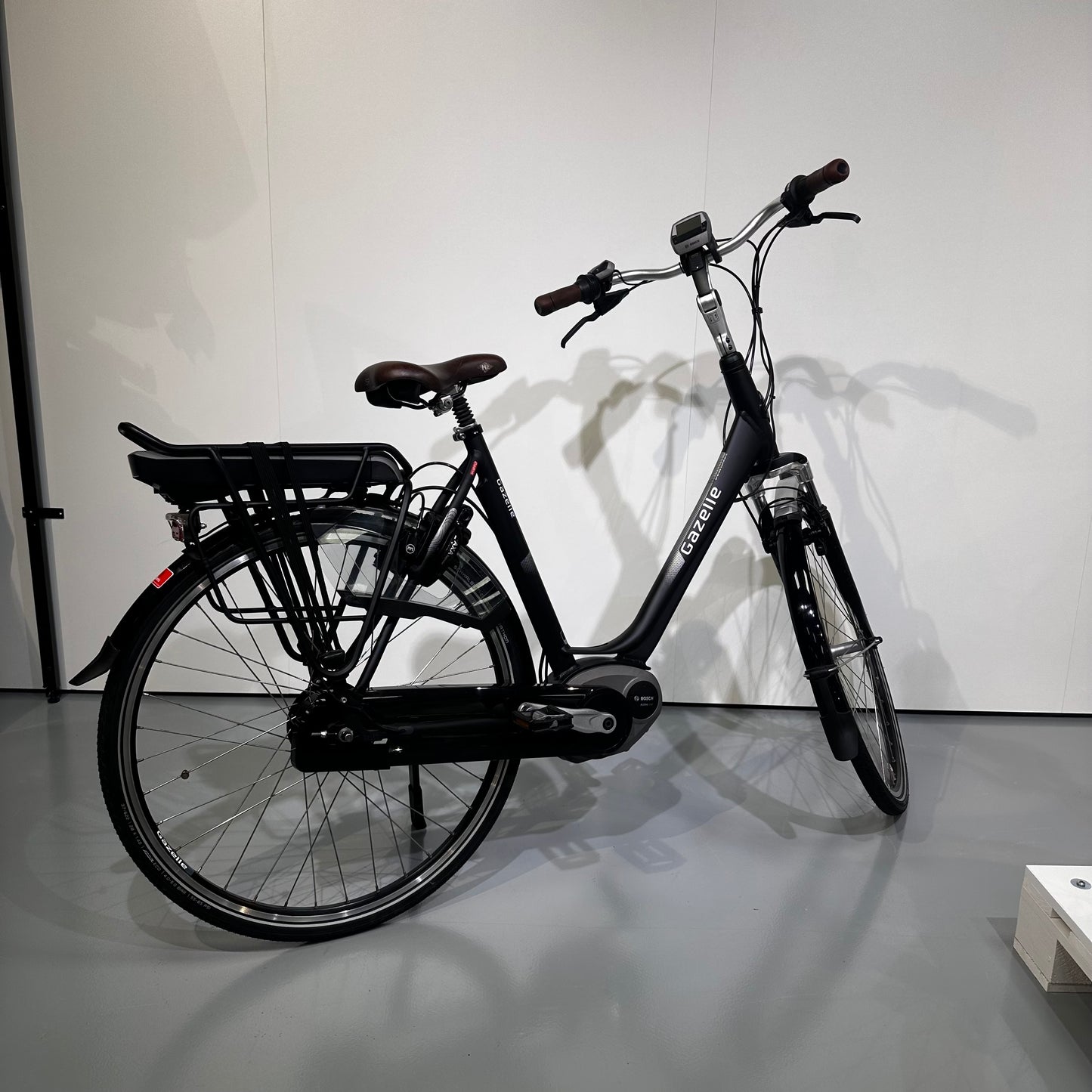 Gazelle Orange C330 HMB || 57CM || Bosch